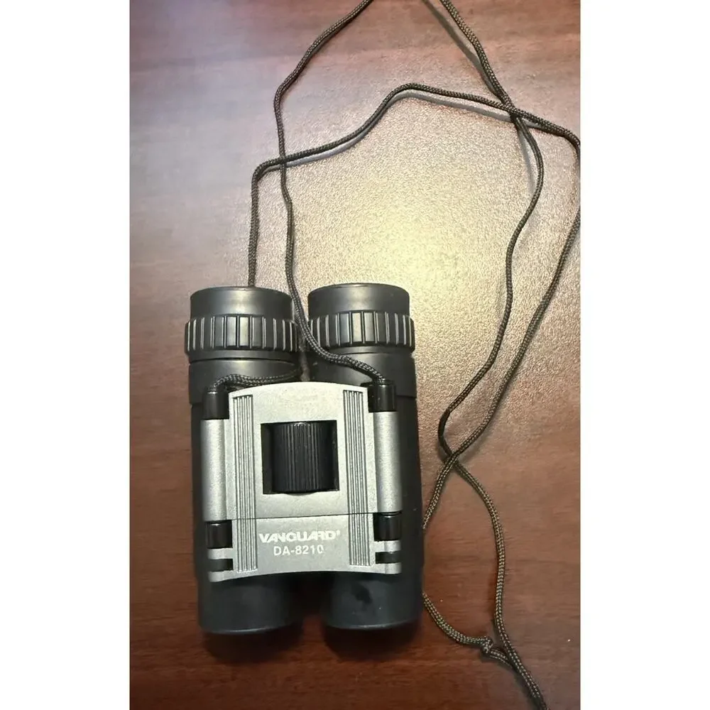 Vanguard DA-8210 Compact Binoculars Waterproof 8x21 Field 7.2° Coated Lens